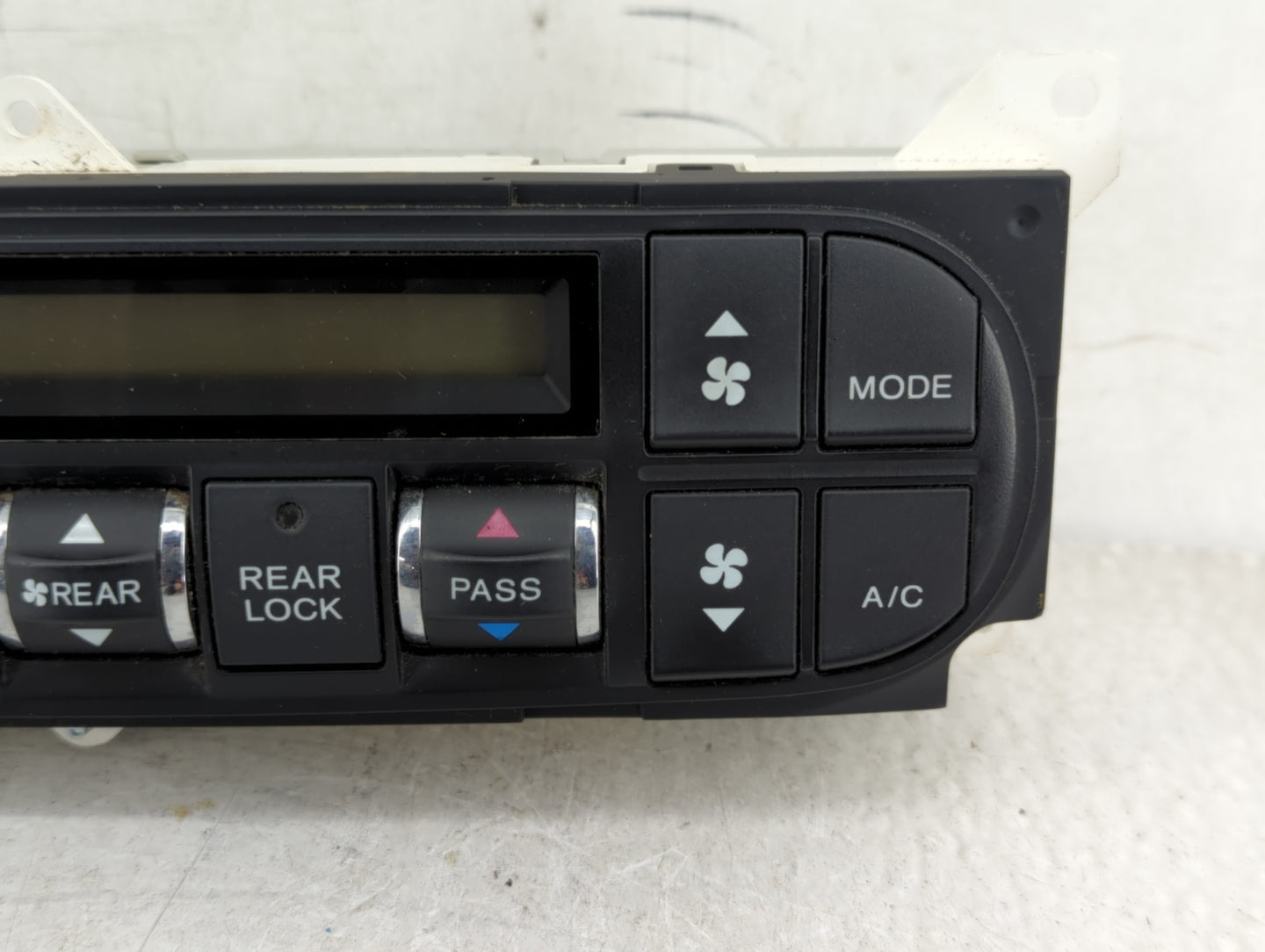 2005-2007 Honda Odyssey Climate Control Module Temperature AC/Heater Replacement P/N:SHJ-A012-A2 Fits Fits 2005 2006 2007 OE