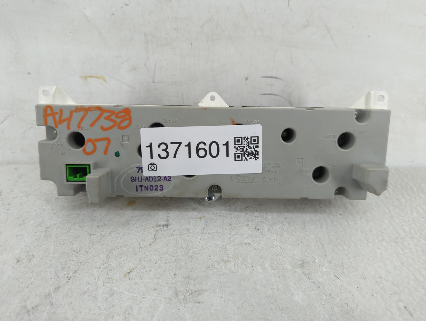 2005-2007 Honda Odyssey Climate Control Module Temperature AC/Heater Replacement P/N:SHJ-A012-A2 Fits Fits 2005 2006 2007 OE