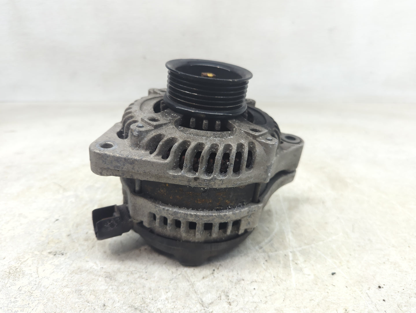 2007 Honda Odyssey Alternator Replacement Generator Charging Assembly Engine OEM P/N:60891D Fits Fits 2005 2006 2008 2009 OE