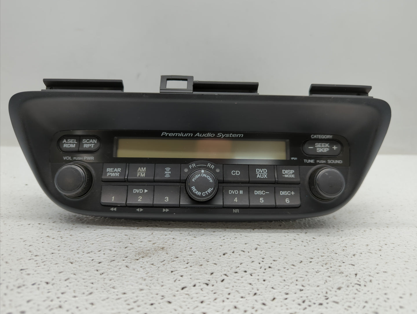 2005-2010 Honda Odyssey Radio AM FM Cd Player Receiver Replacement P/N:39100-SHJ-A900 39100-SHJ-A910 Fits OEM Used Auto Part