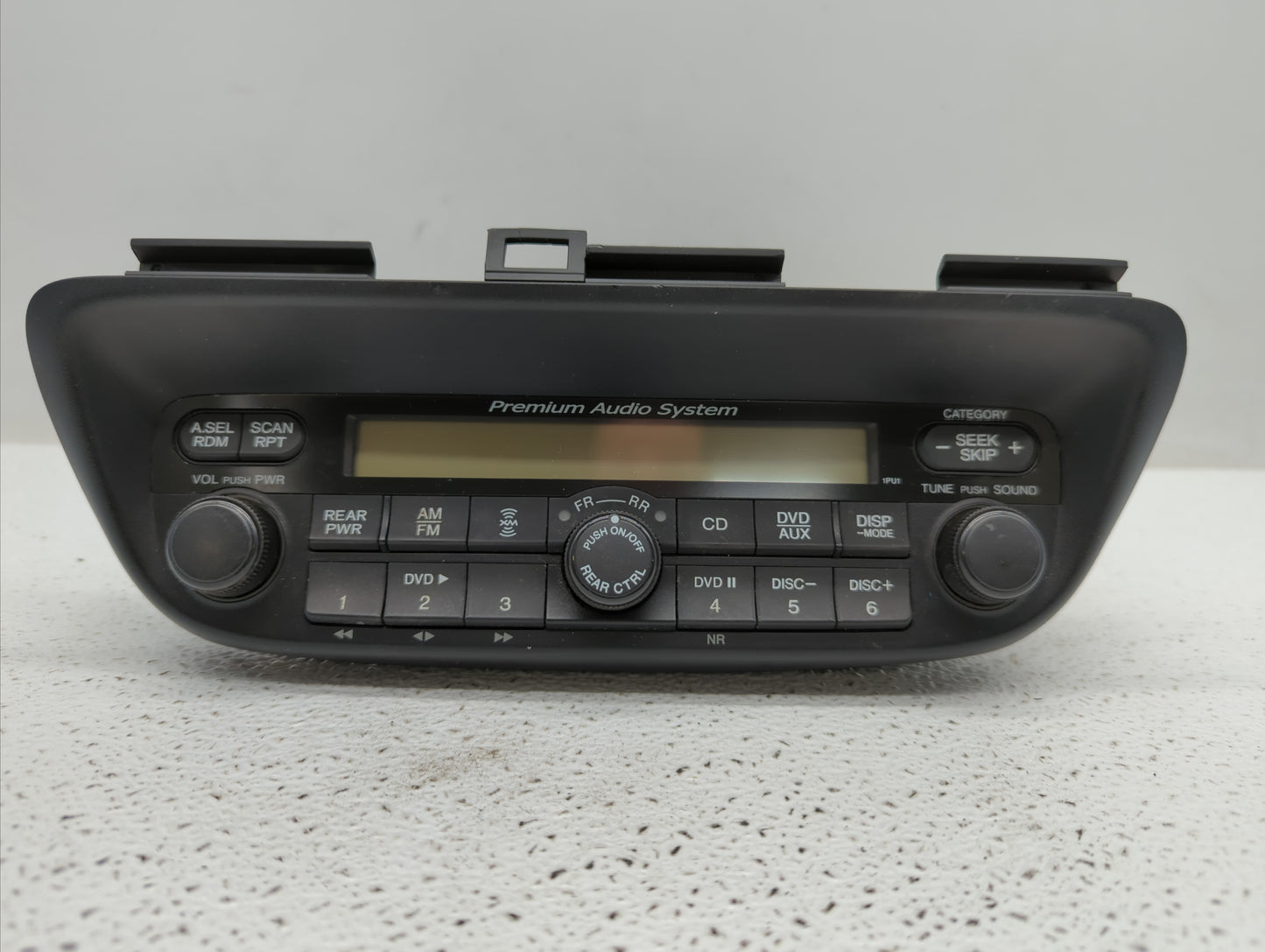 2005-2010 Honda Odyssey Radio AM FM Cd Player Receiver Replacement P/N:39100-SHJ-A900 39100-SHJ-A910 Fits OEM Used Auto Part