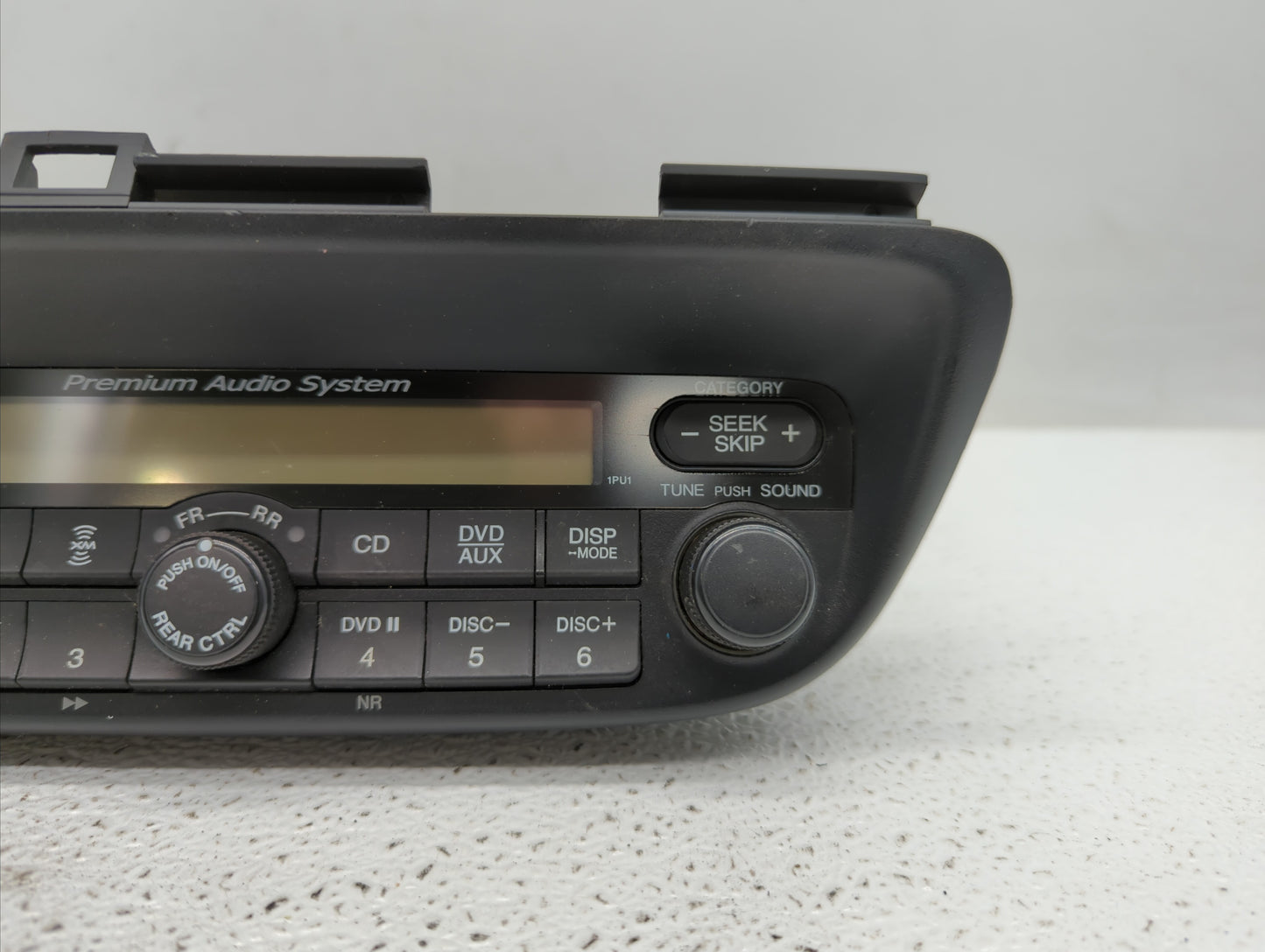2005-2010 Honda Odyssey Radio AM FM Cd Player Receiver Replacement P/N:39100-SHJ-A900 39100-SHJ-A910 Fits OEM Used Auto Part