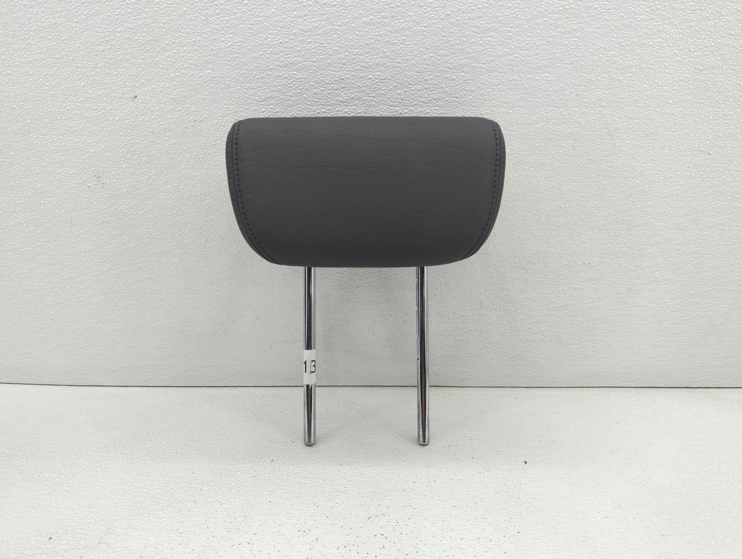 2007 Honda Odyssey Headrest Head Rest Rear Center Seat Fits OEM Used Auto Parts - Oemusedautoparts1.com