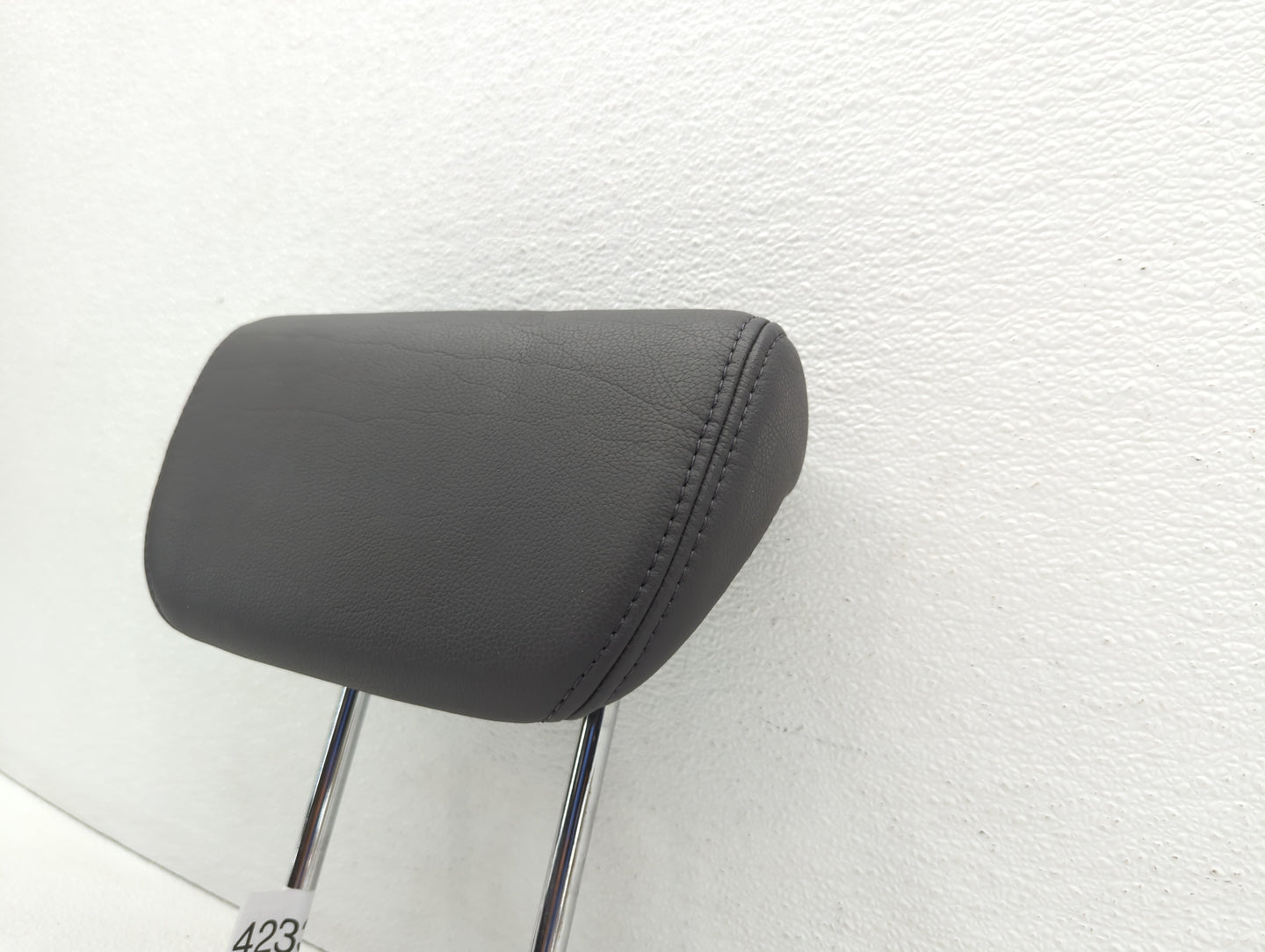 2007 Honda Odyssey Headrest Head Rest Rear Center Seat Fits OEM Used Auto Parts - Oemusedautoparts1.com