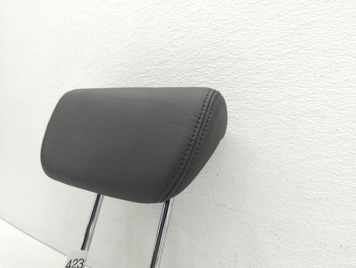 2007 Honda Odyssey Headrest Head Rest Rear Center Seat Fits OEM Used Auto Parts - Oemusedautoparts1.com