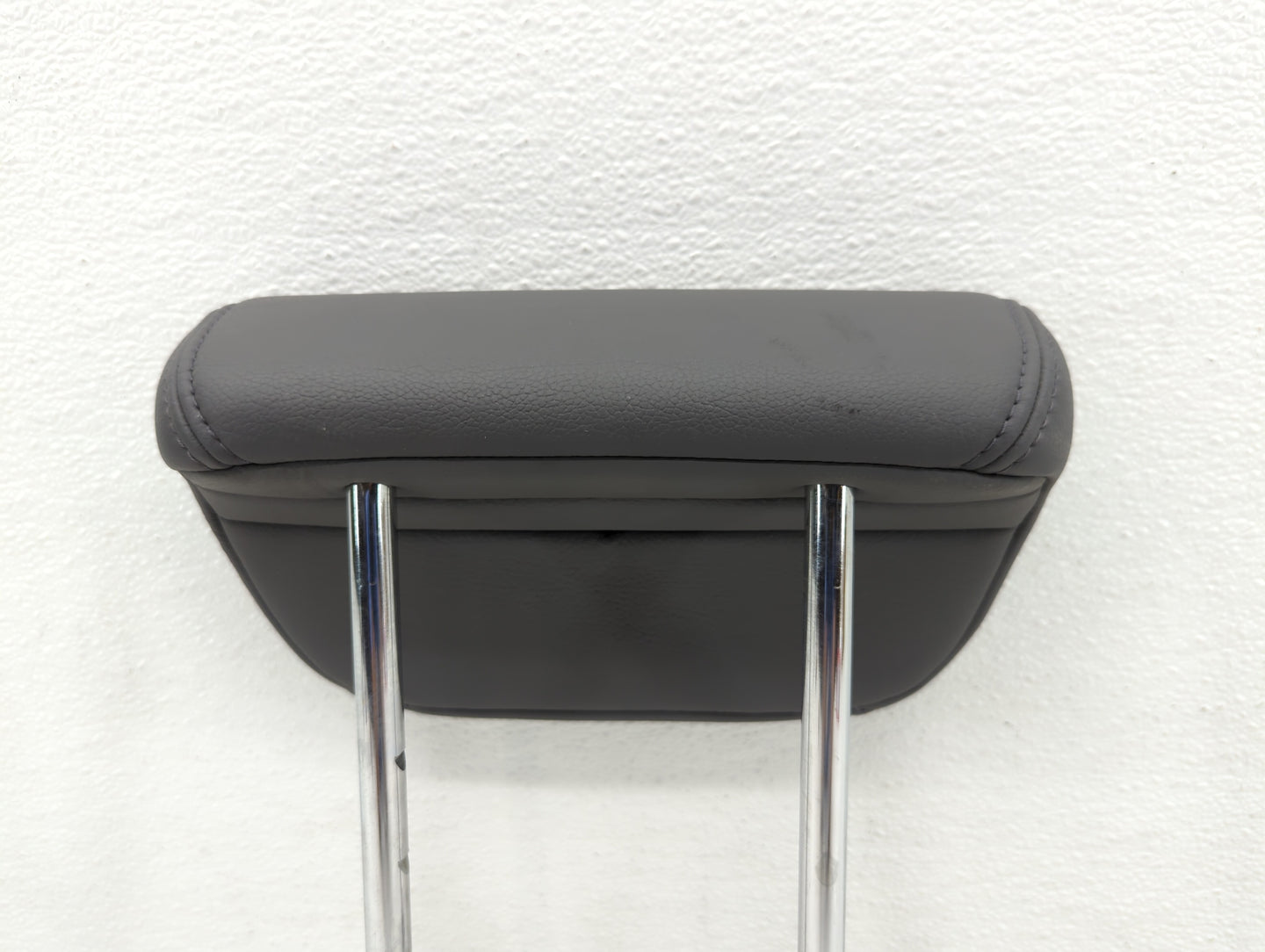 2007 Honda Odyssey Headrest Head Rest Rear Center Seat Fits OEM Used Auto Parts - Oemusedautoparts1.com