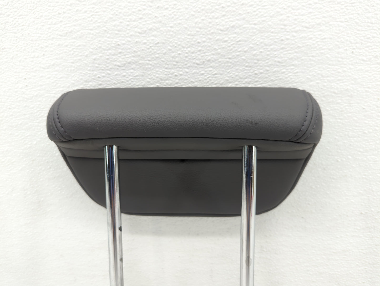 2007 Honda Odyssey Headrest Head Rest Rear Center Seat Fits OEM Used Auto Parts - Oemusedautoparts1.com
