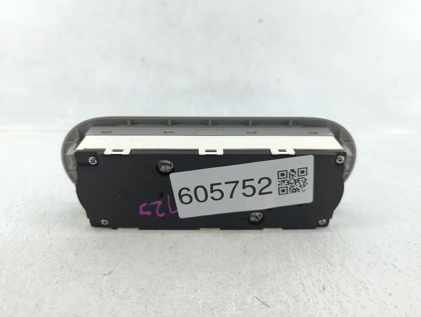 2005-2007 Honda Odyssey Climate Control Module Temperature AC/Heater Replacement Fits Fits 2005 2006 2007 OEM Used Auto Part