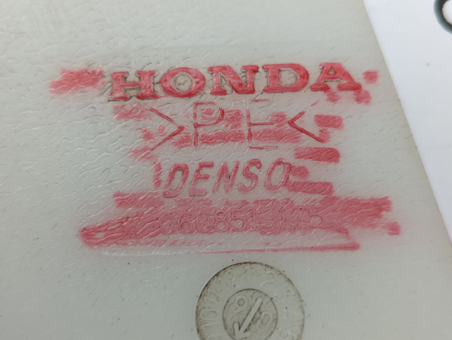 2005-2010 Honda Odyssey Windshield Washer Fluid Reservoir Bottle Oem - Oemusedautoparts1.com