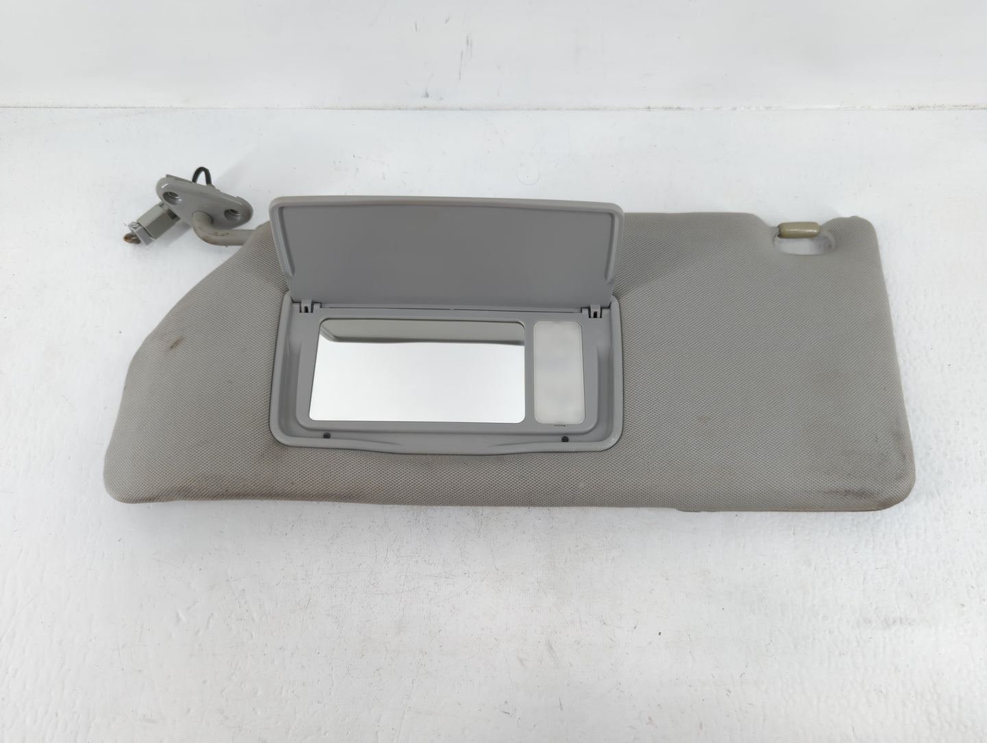 2006-2010 Honda Odyssey Sun Visor Shade Replacement Driver Left Mirror Fits Fits 2006 2007 2008 2009 2010 OEM Used Auto Part