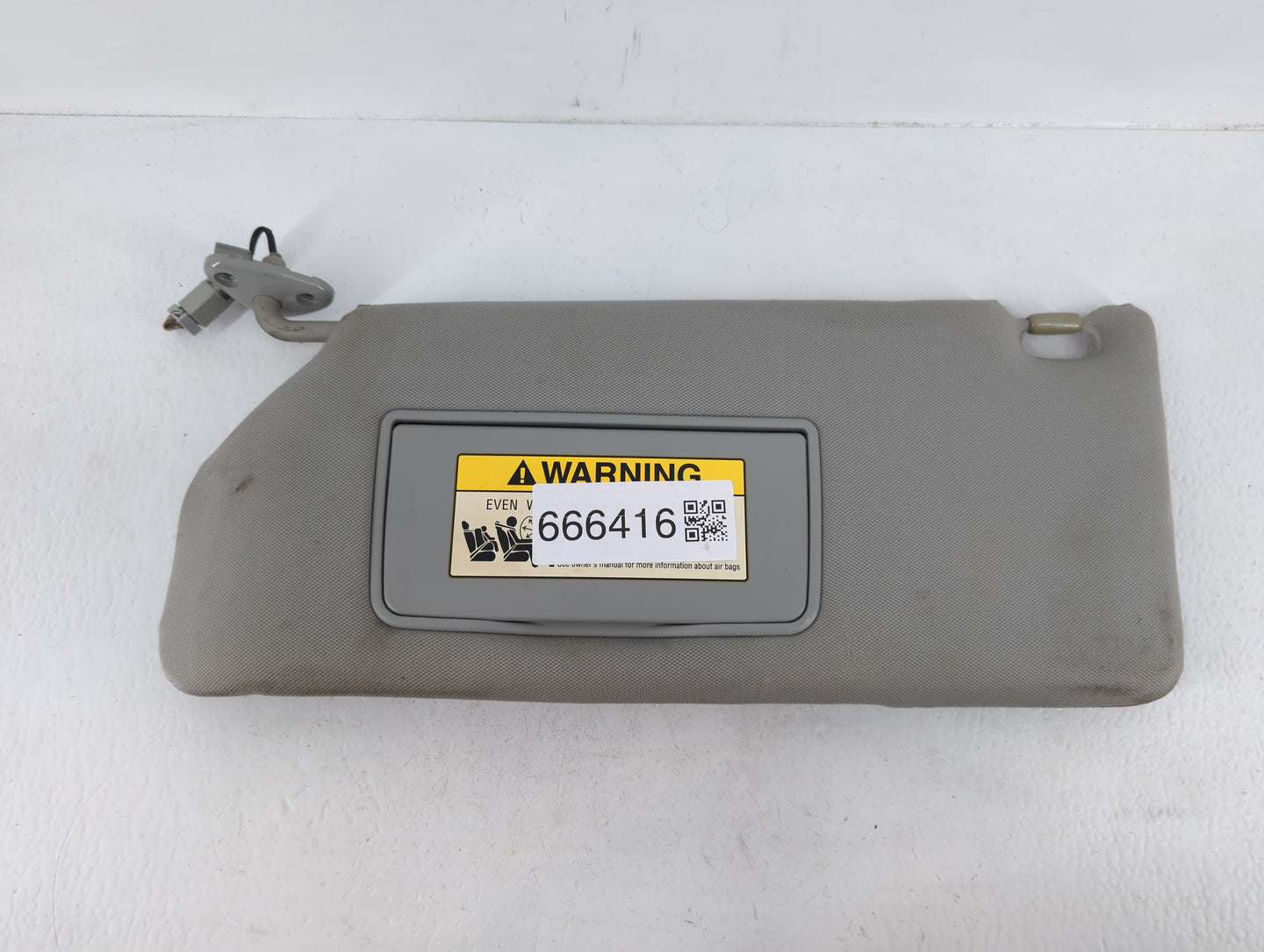 2006-2010 Honda Odyssey Sun Visor Shade Replacement Driver Left Mirror Fits Fits 2006 2007 2008 2009 2010 OEM Used Auto Part