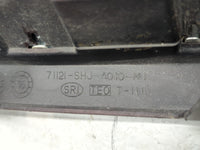 2005-2007 Honda Odyssey Front Grille Bumper Not Included - Oemusedautoparts1.com