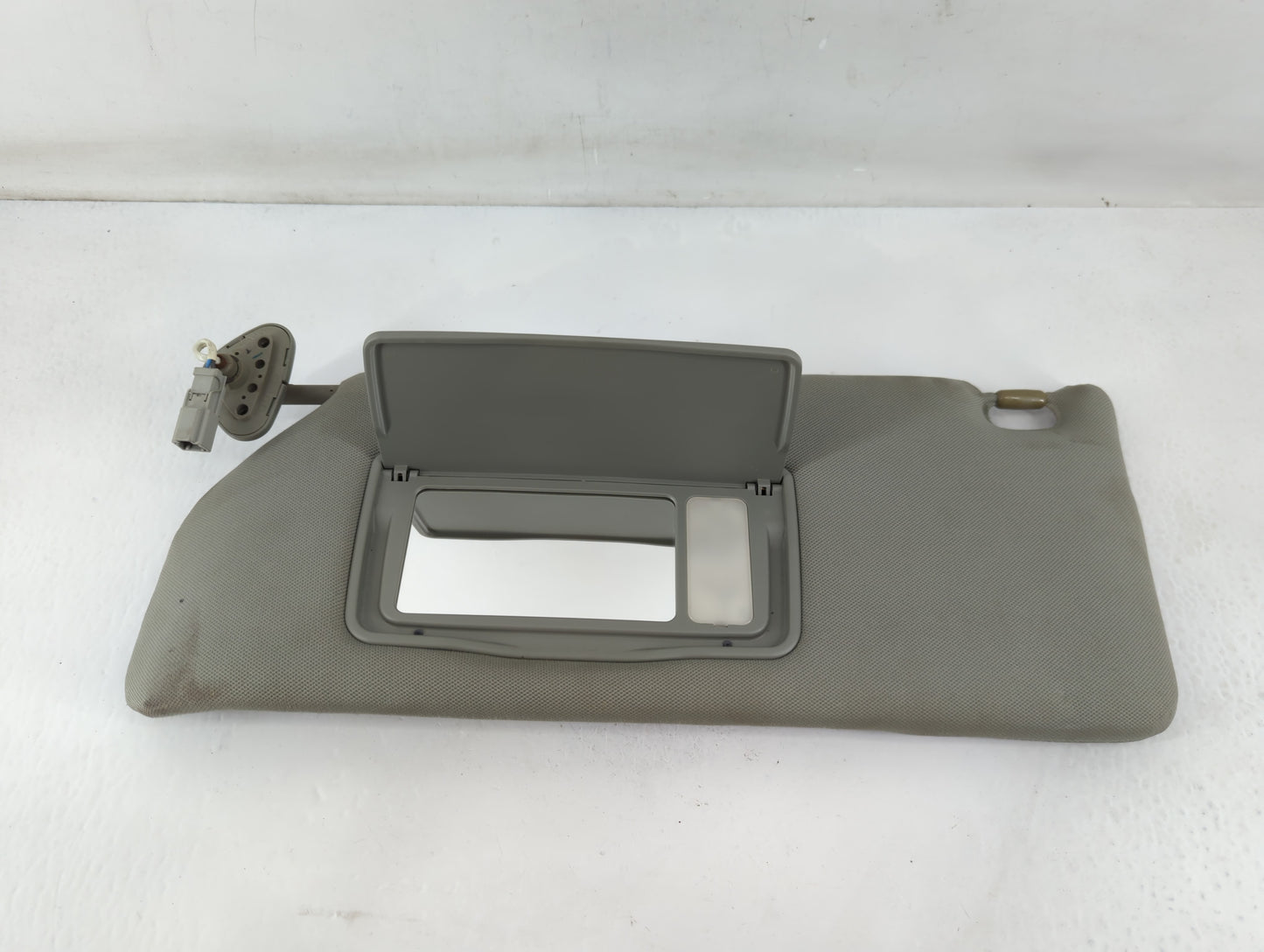 2006-2010 Honda Odyssey Sun Visor Shade Replacement Driver Left Mirror Fits Fits 2006 2007 2008 2009 2010 OEM Used Auto Part