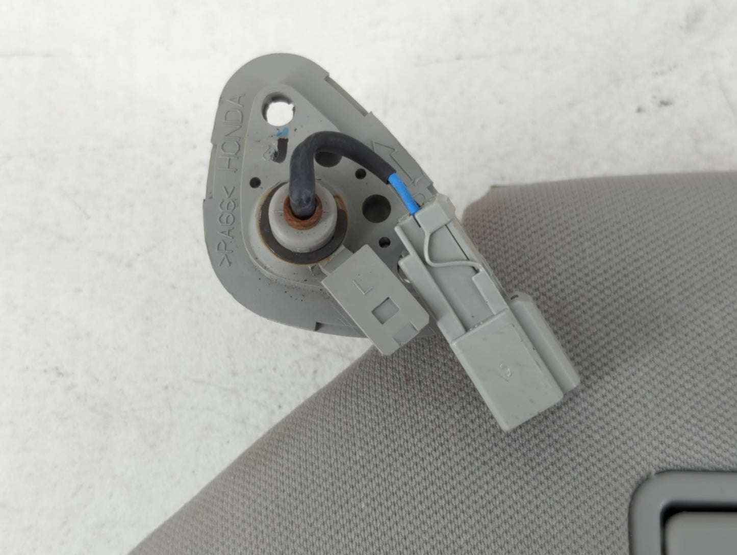 2006-2010 Honda Odyssey Sun Visor Shade Replacement Driver Left Mirror Fits Fits 2006 2007 2008 2009 2010 OEM Used Auto Part