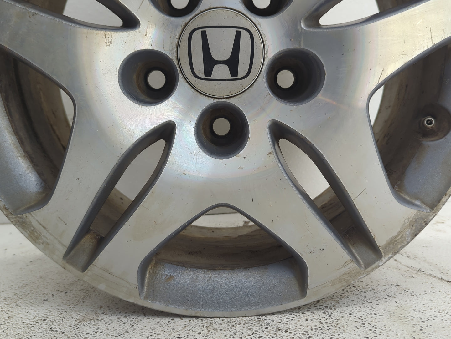 2007-2010 Honda Odyssey Oem Wheel Rim Silver - Oemusedautoparts1.com