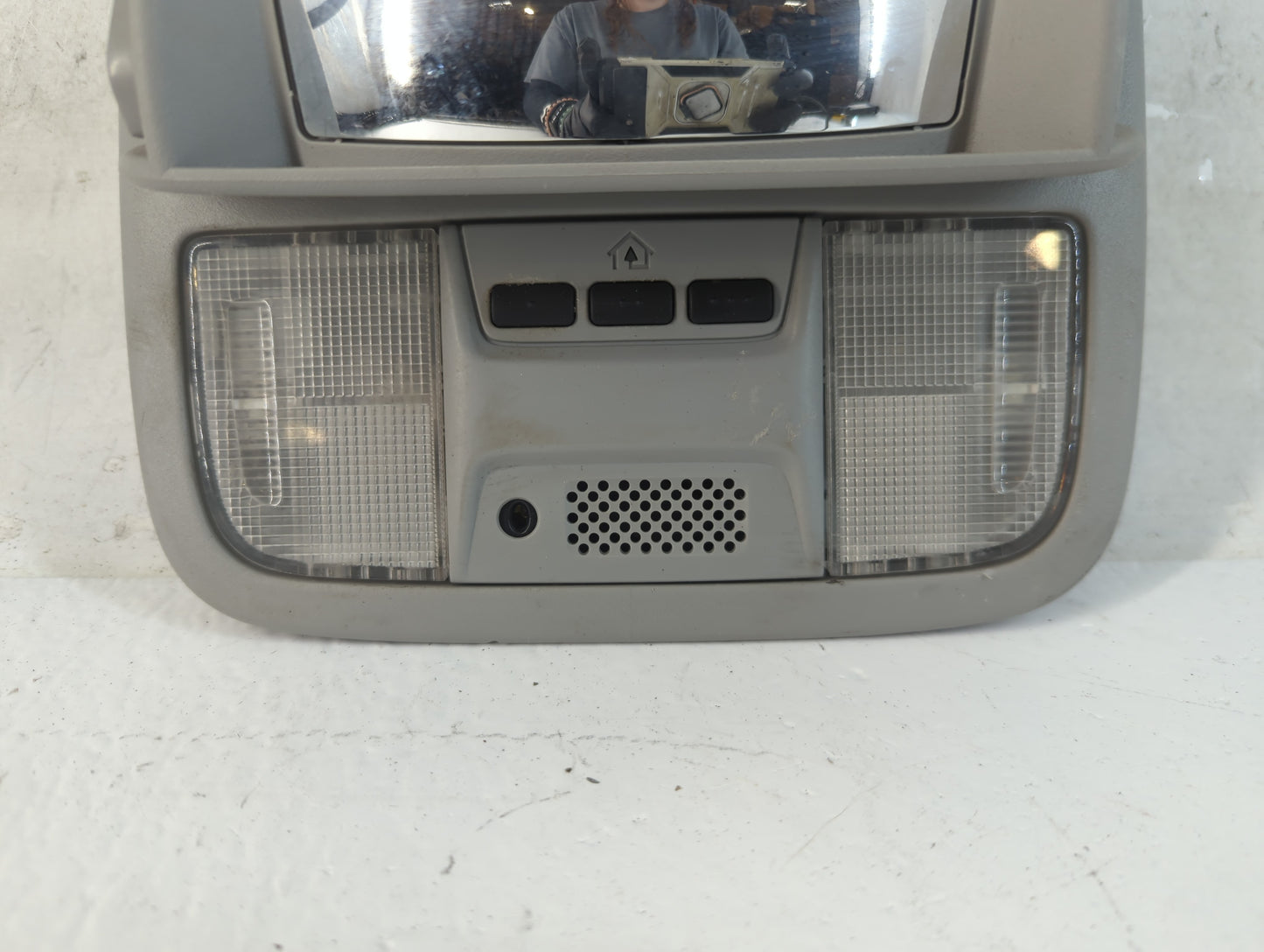 2007 Honda Odyssey Overhead Roof Console - Oemusedautoparts1.com