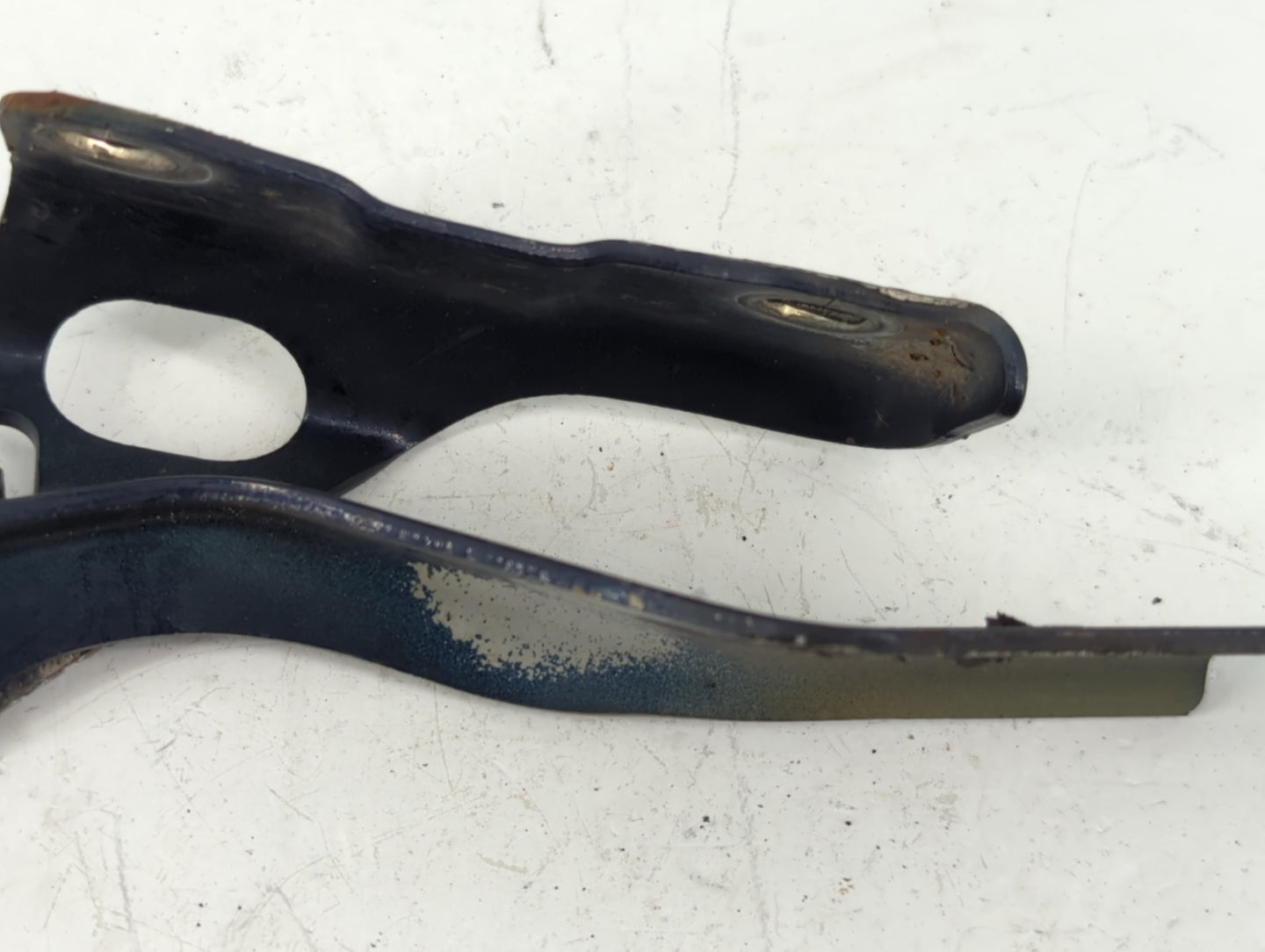 2007 Honda Odyssey Driver Left Hood Hinge 947307 - Oemusedautoparts1.com
