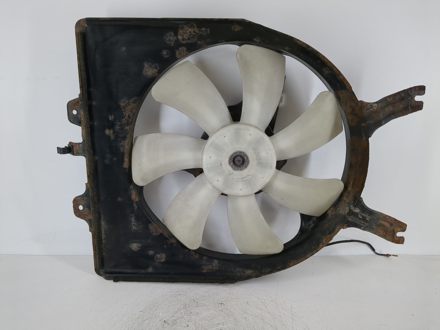 2005-2010 Honda Odyssey Electric Radiator Cooling Fan Motor Assembly Fits Fits 2005 2006 2007 2008 2009 2010 OEM Used Auto P