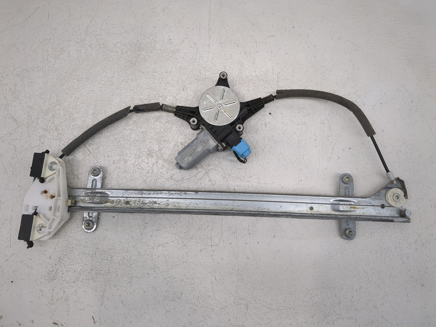 2005-2010 Honda Odyssey Used Window Regulator Passenger Front 967916 - Oemusedautoparts1.com