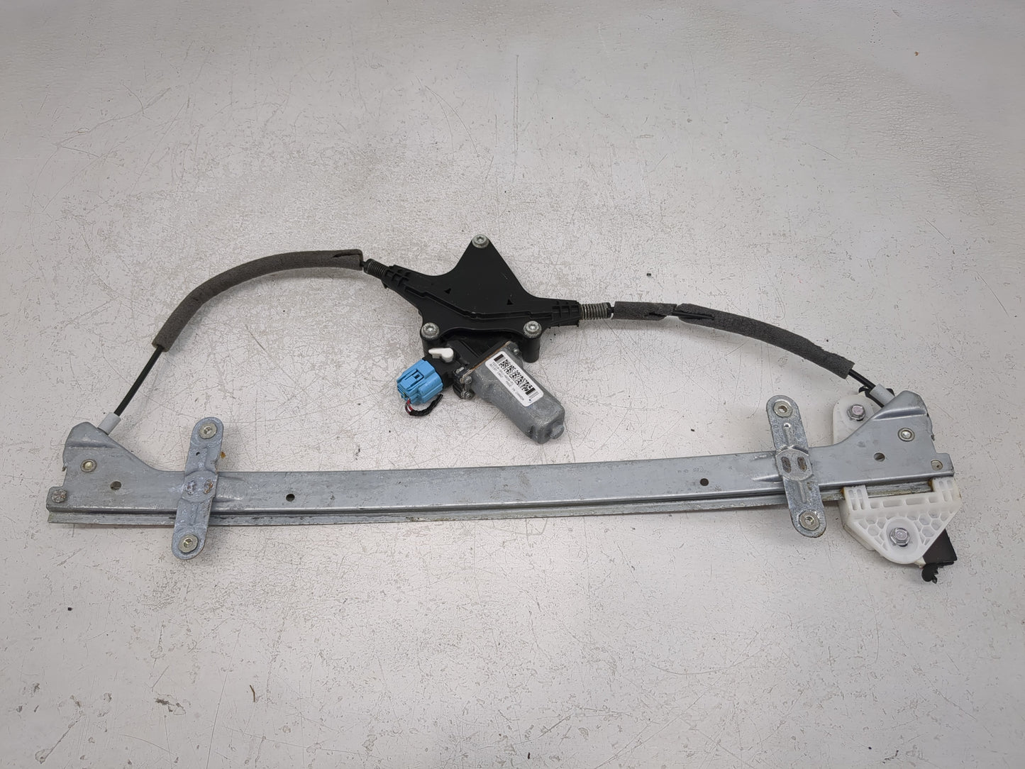 2005-2010 Honda Odyssey Used Window Regulator Passenger Front 967916 - Oemusedautoparts1.com