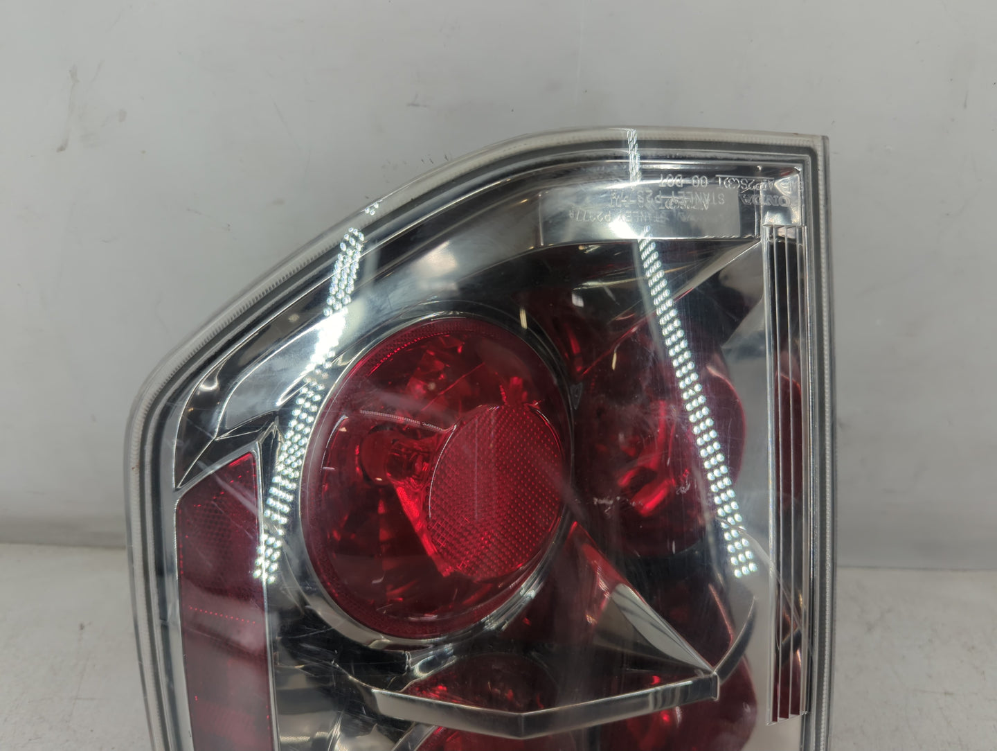 2006-2008 Honda Pilot Tail Light Assembly Driver Left OEM P/N:P2377 Fits Fits 2006 2007 2008 OEM Used Auto Parts - Oemusedau