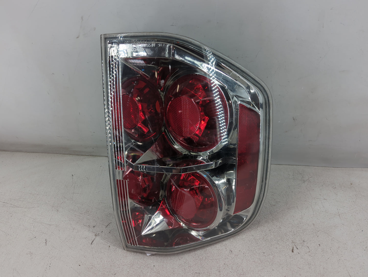 2006-2008 Honda Pilot Tail Light Assembly Passenger Right OEM P/N:HD477-U100L Fits Fits 2006 2007 2008 OEM Used Auto Parts -