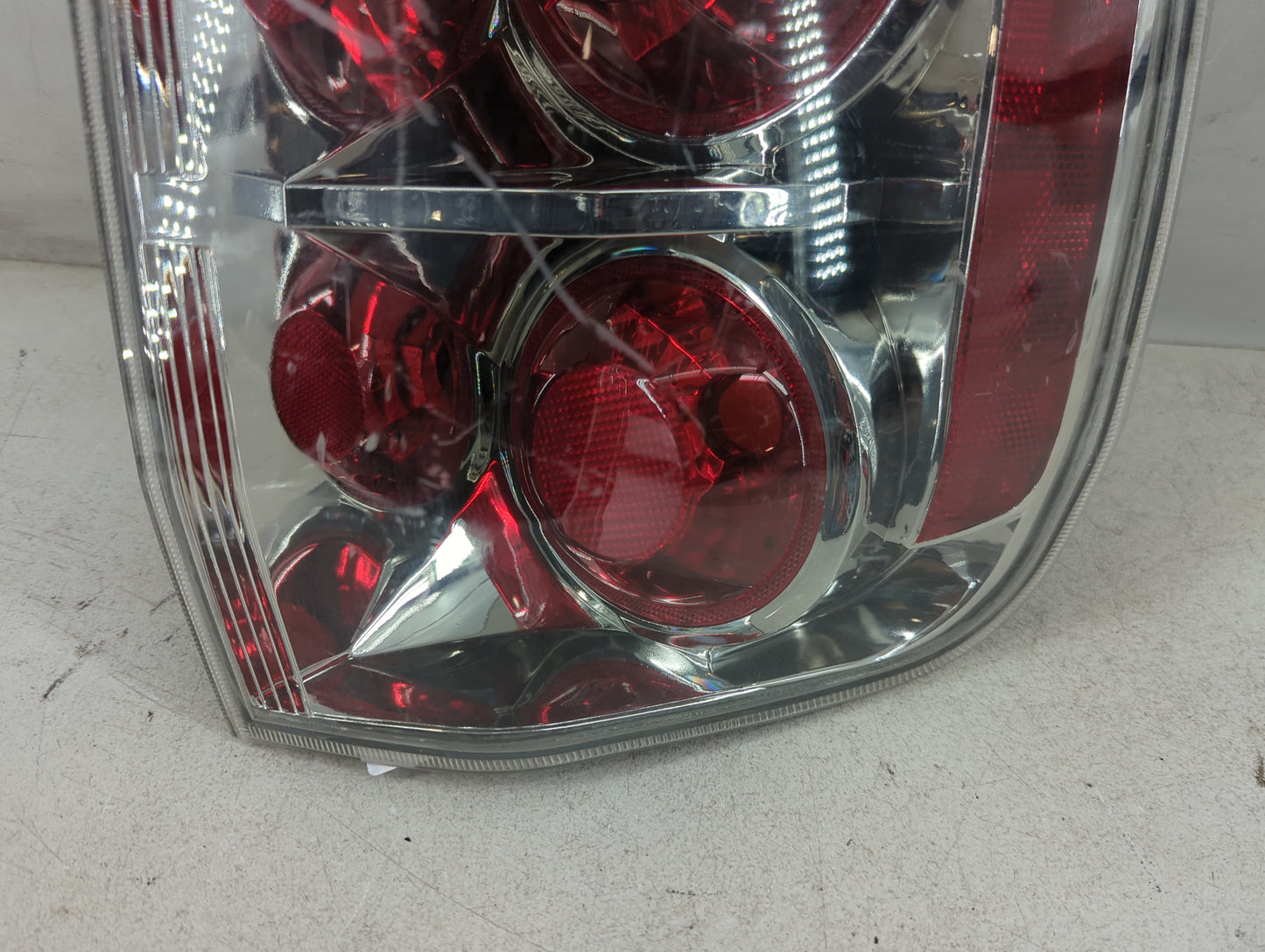 2006-2008 Honda Pilot Tail Light Assembly Passenger Right OEM P/N:HD477-U100L Fits Fits 2006 2007 2008 OEM Used Auto Parts -