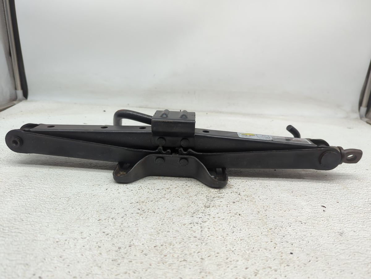 Honda Pilot Spare Scissor Car Jack 1080814 - Oemusedautoparts1.com