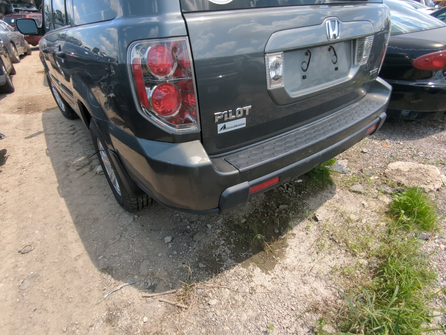 2006-2008 Honda Pilot Rear Bumper Assembly Oem - Oemusedautoparts1.com