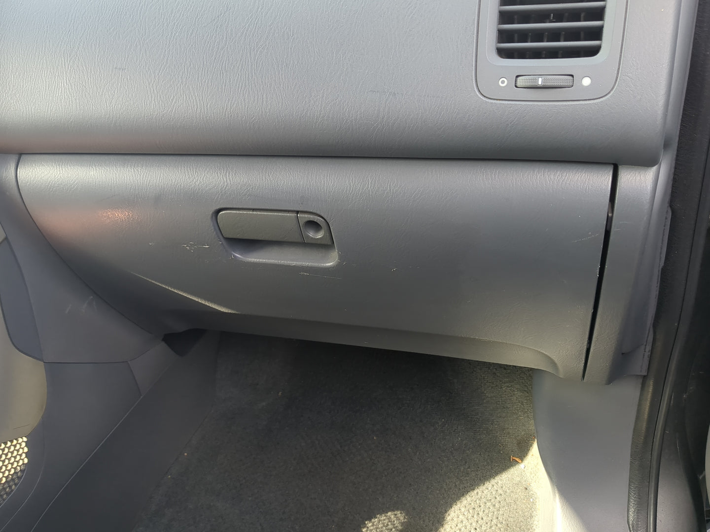 2007 Honda Pilot Passenger Glove Box Door Storage Compartment - Oemusedautoparts1.com