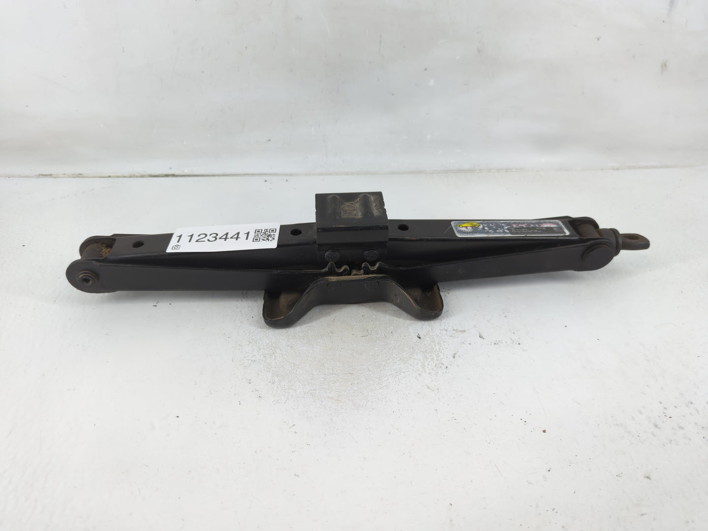 2007 Honda Pilot Spare Scissor Car Jack - Oemusedautoparts1.com