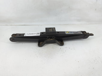 compare product 2007 Honda Pilot Spare Scissor Car Jack