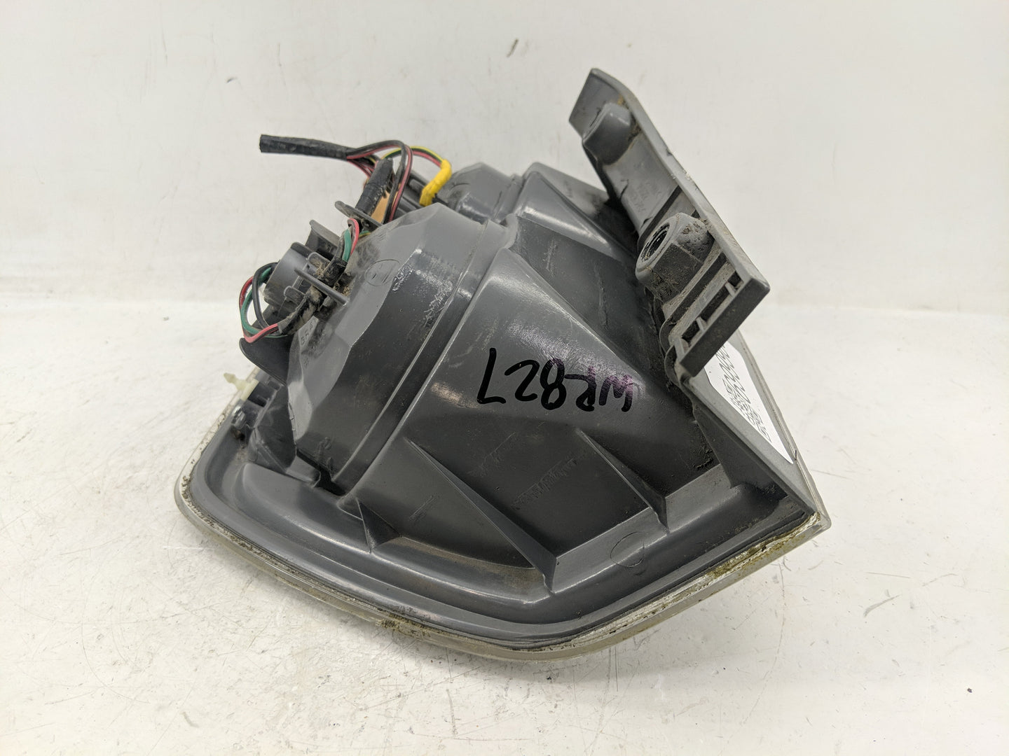 2006-2008 Honda Pilot Tail Light Assembly Passenger Right OEM P/N:P2377 Fits Fits 2006 2007 2008 OEM Used Auto Parts - Oemus