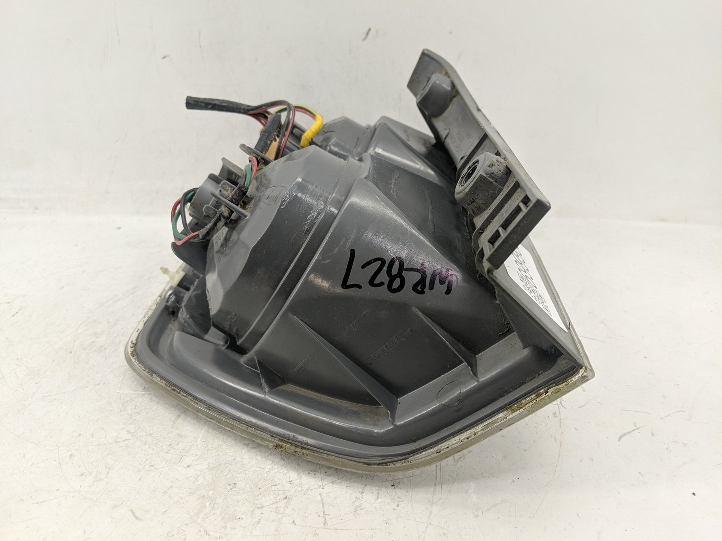 2006-2008 Honda Pilot Tail Light Assembly Passenger Right OEM P/N:P2377 Fits Fits 2006 2007 2008 OEM Used Auto Parts - Oemus