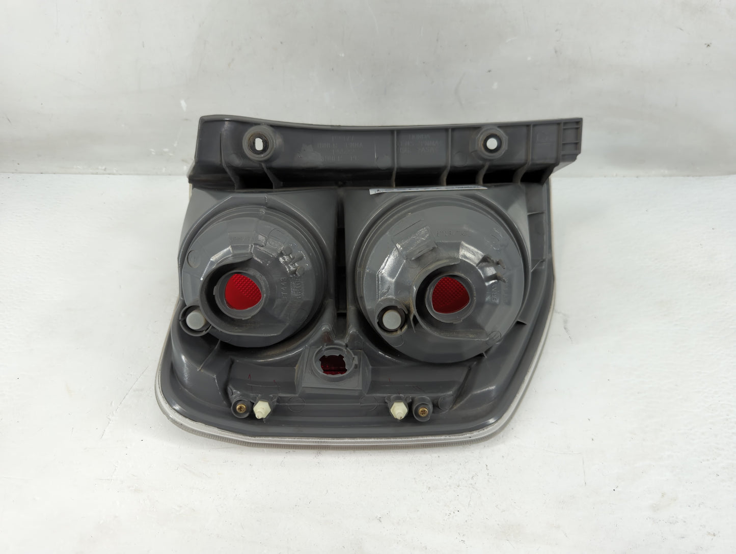 2006-2008 Honda Pilot Tail Light Assembly Passenger Right OEM P/N:P2377 Fits Fits 2006 2007 2008 OEM Used Auto Parts - Oemus