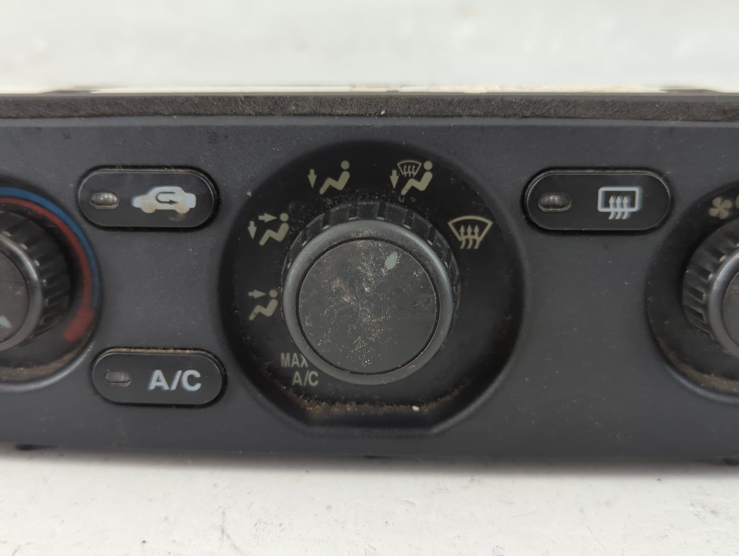 2003-2008 Honda Pilot Climate Control Module Temperature AC/Heater Replacement P/N:79600S9V A030M1 Fits OEM Used Auto Parts 