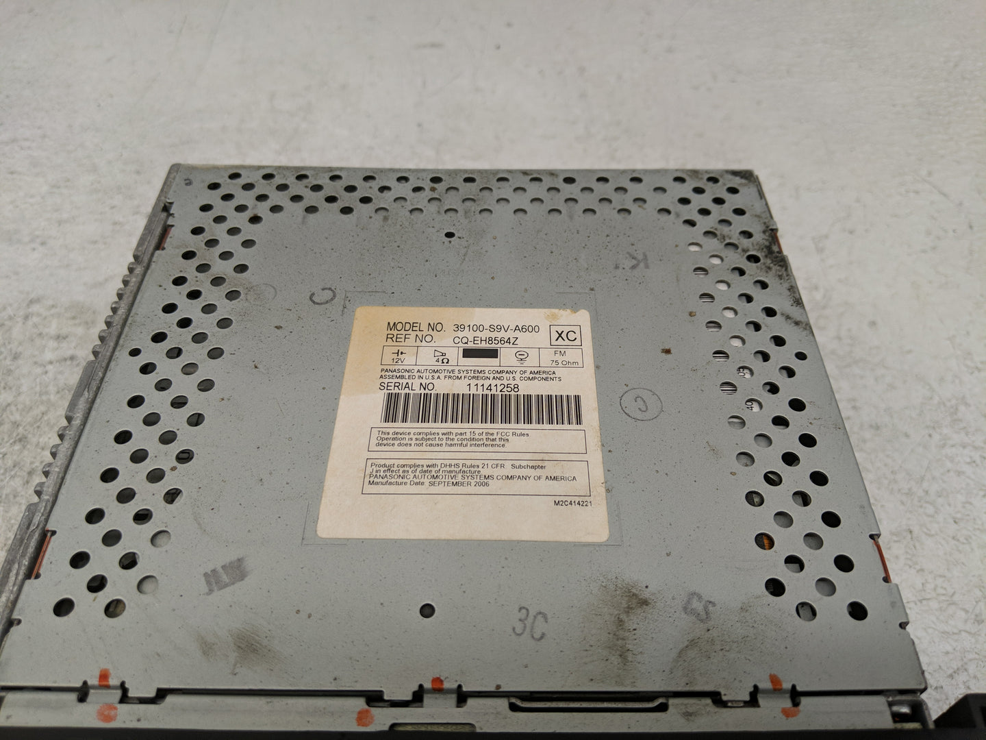 2006-2008 Honda Pilot Radio AM FM Cd Player Receiver Replacement P/N:39100-S9V-A600 Fits Fits 2006 2007 2008 OEM Used Auto P