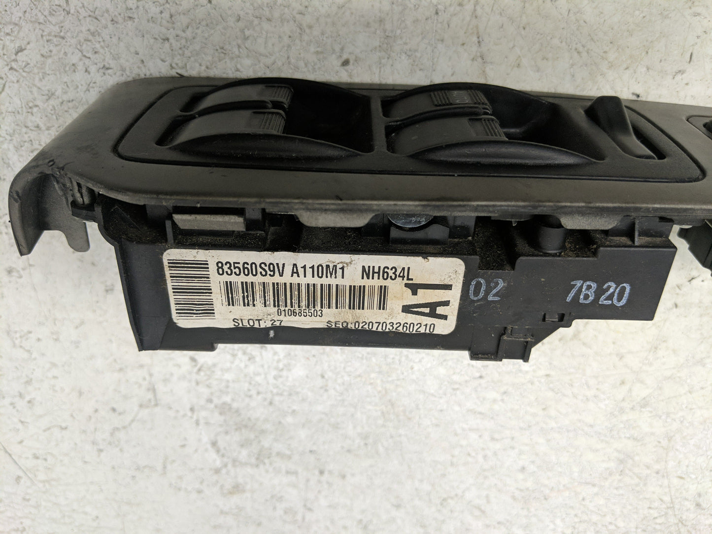 2006-2008 Honda Pilot Master Power Window Switch Replacement Driver Side Left P/N:83560S9V A110M1 Fits Fits 2006 2007 2008 O