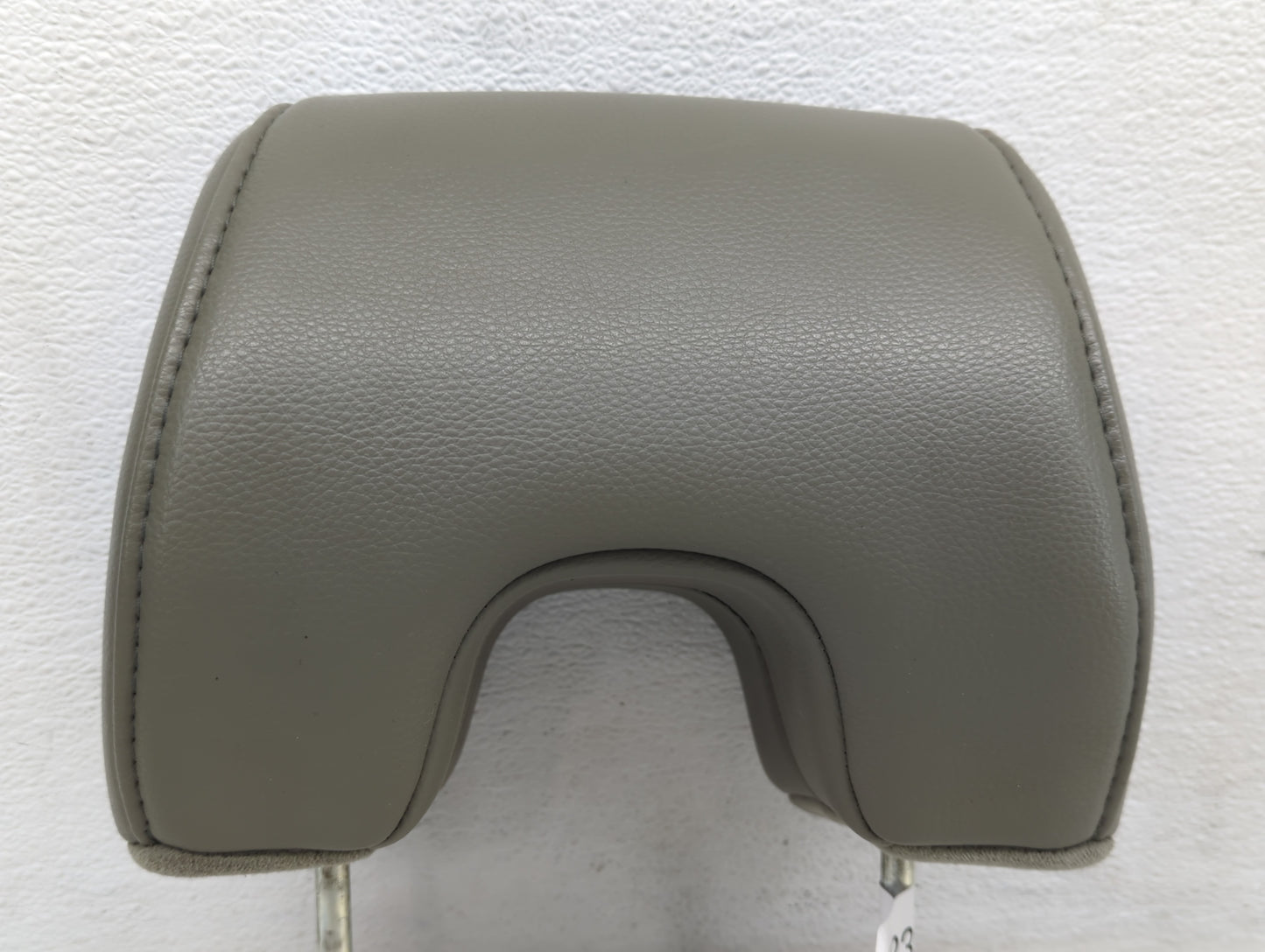 2006-2008 Honda Pilot Headrest Head Rest Rear Seat Fits Fits 2006 2007 2008 OEM Used Auto Parts - Oemusedautoparts1.com