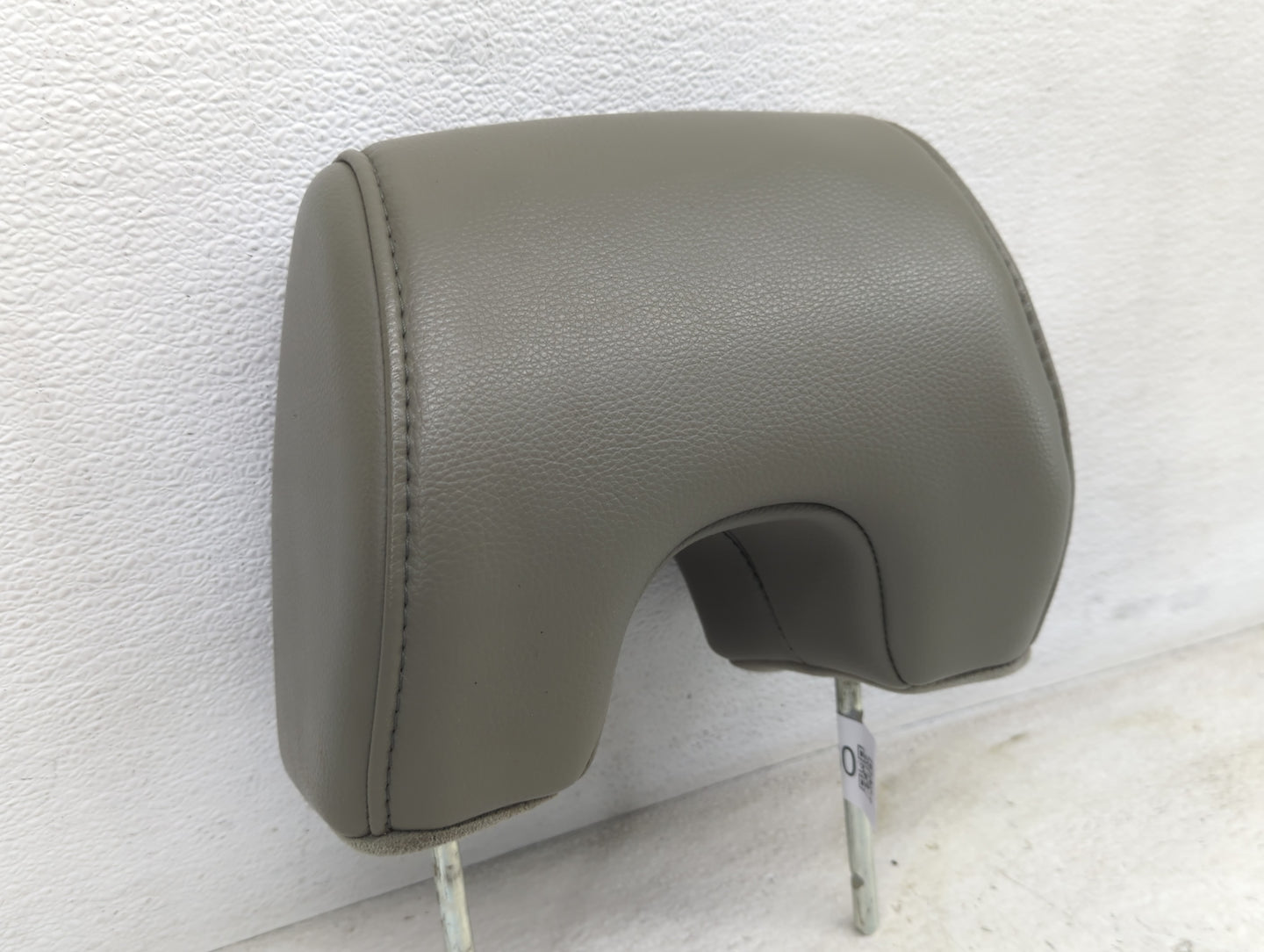 2006-2008 Honda Pilot Headrest Head Rest Rear Seat Fits Fits 2006 2007 2008 OEM Used Auto Parts - Oemusedautoparts1.com