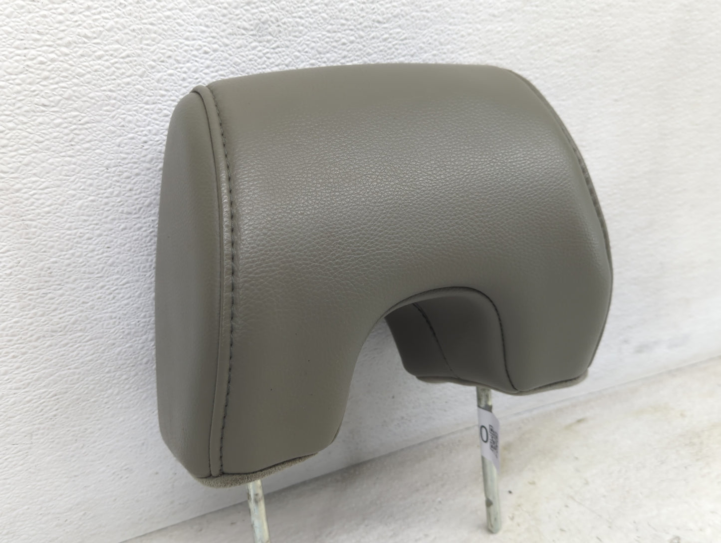 2006-2008 Honda Pilot Headrest Head Rest Rear Seat Fits Fits 2006 2007 2008 OEM Used Auto Parts - Oemusedautoparts1.com