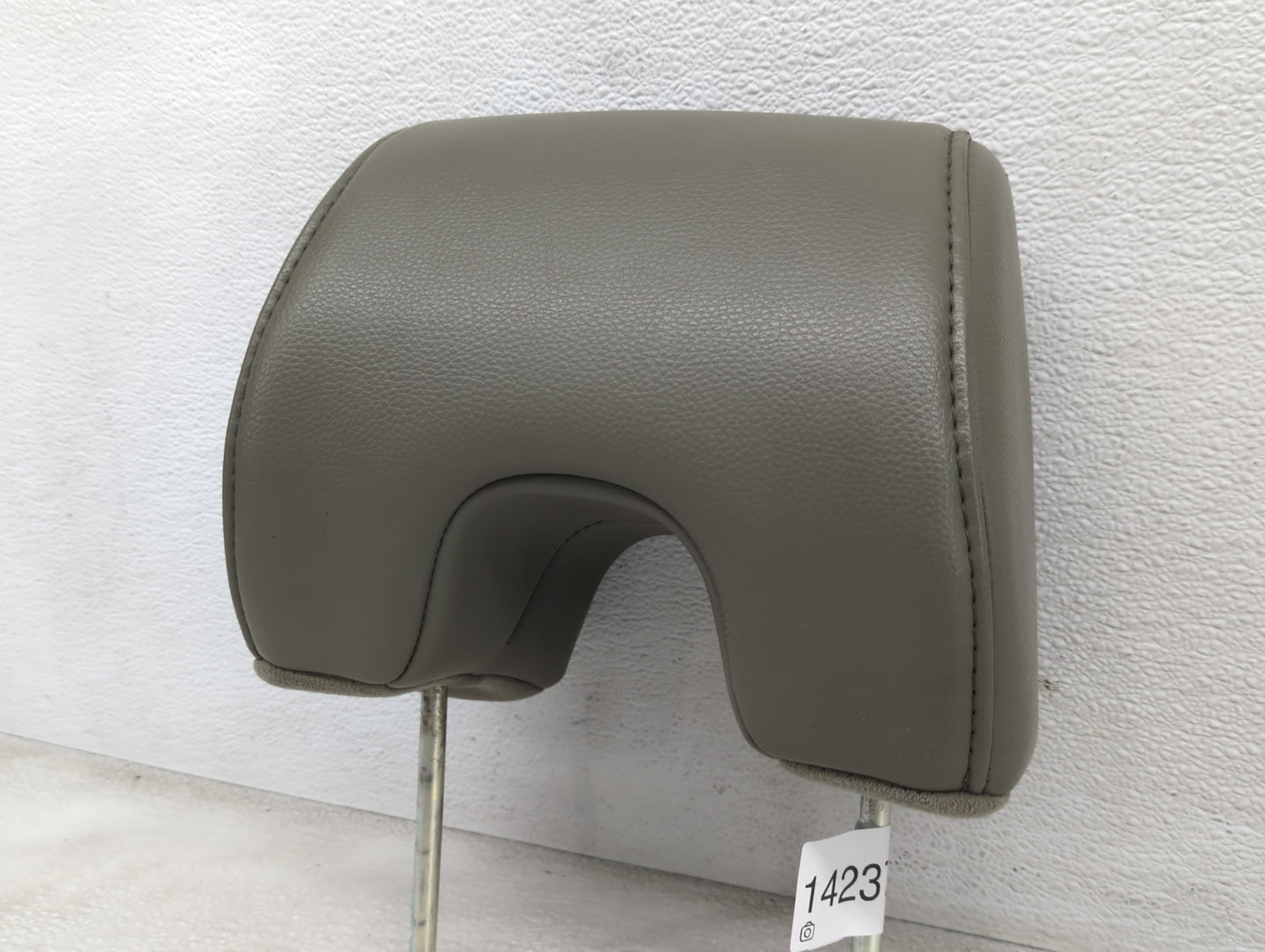 2006-2008 Honda Pilot Headrest Head Rest Rear Seat Fits Fits 2006 2007 2008 OEM Used Auto Parts - Oemusedautoparts1.com
