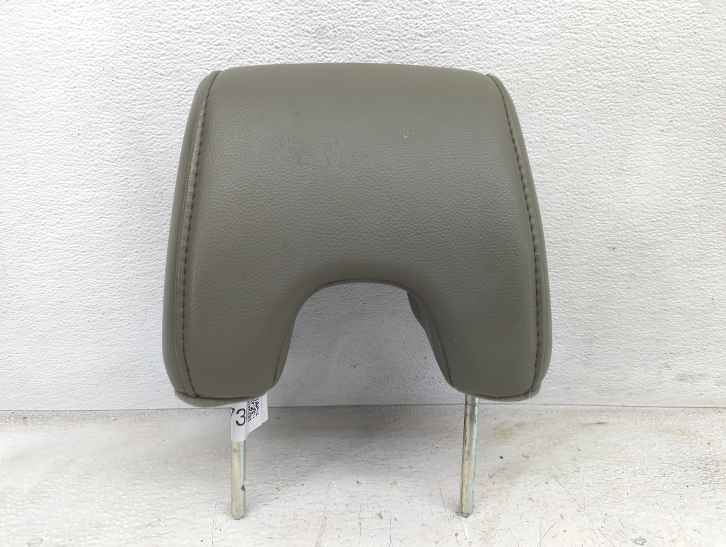 2006-2008 Honda Pilot Headrest Head Rest Rear Seat Fits Fits 2006 2007 2008 OEM Used Auto Parts - Oemusedautoparts1.com