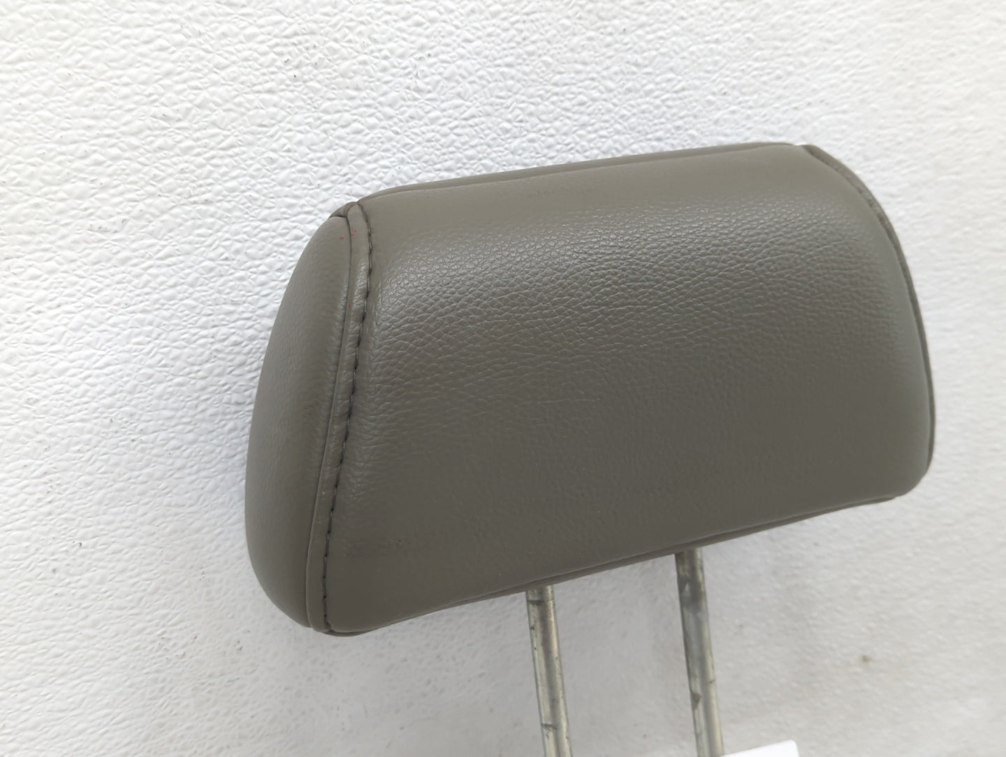 2006-2008 Honda Pilot Headrest Head Rest Front Driver Passenger Seat Fits Fits 2006 2007 2008 OEM Used Auto Parts - Oemuseda