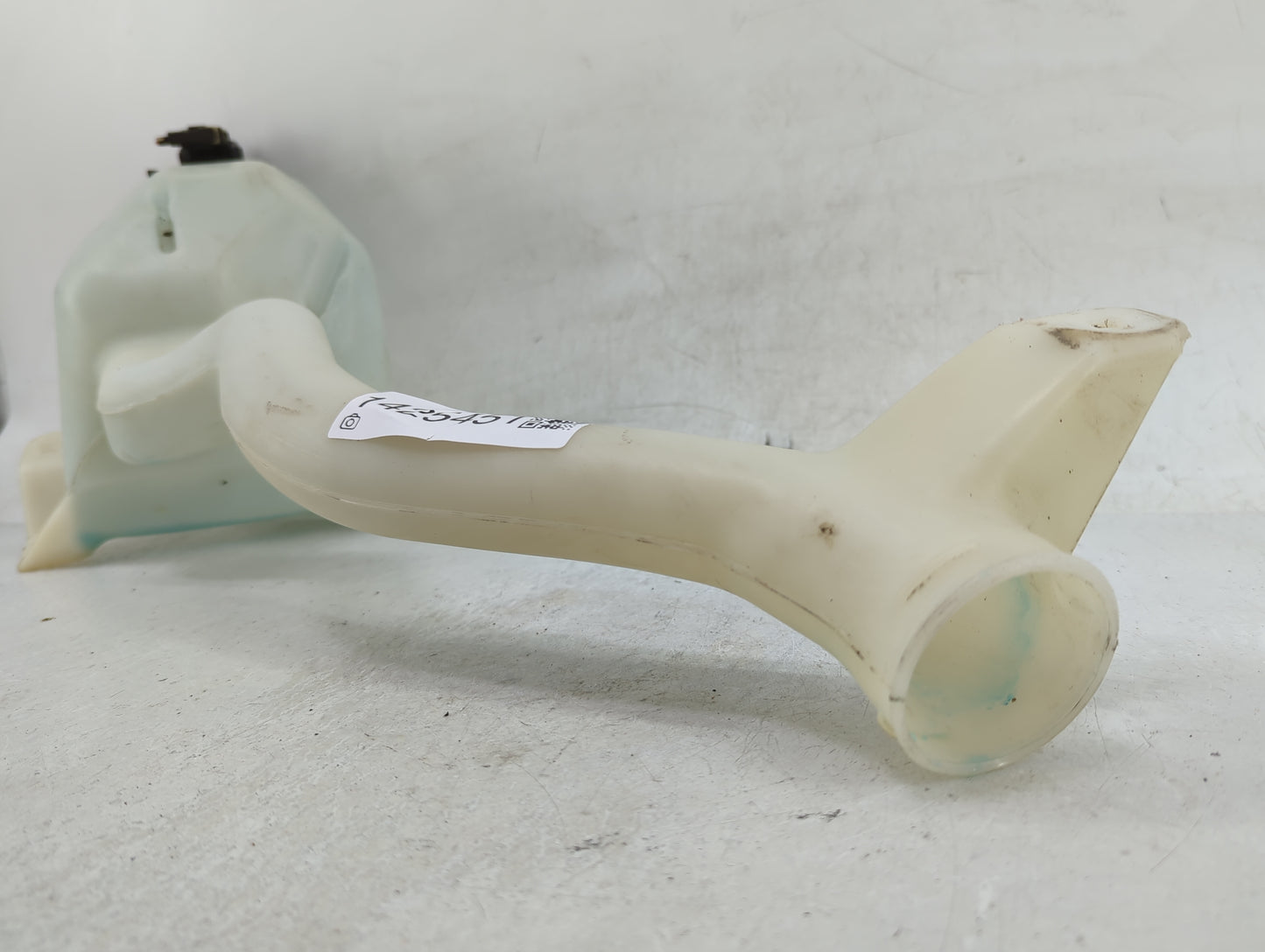 2006-2008 Honda Pilot Windshield Washer Fluid Reservoir Bottle Oem - Oemusedautoparts1.com