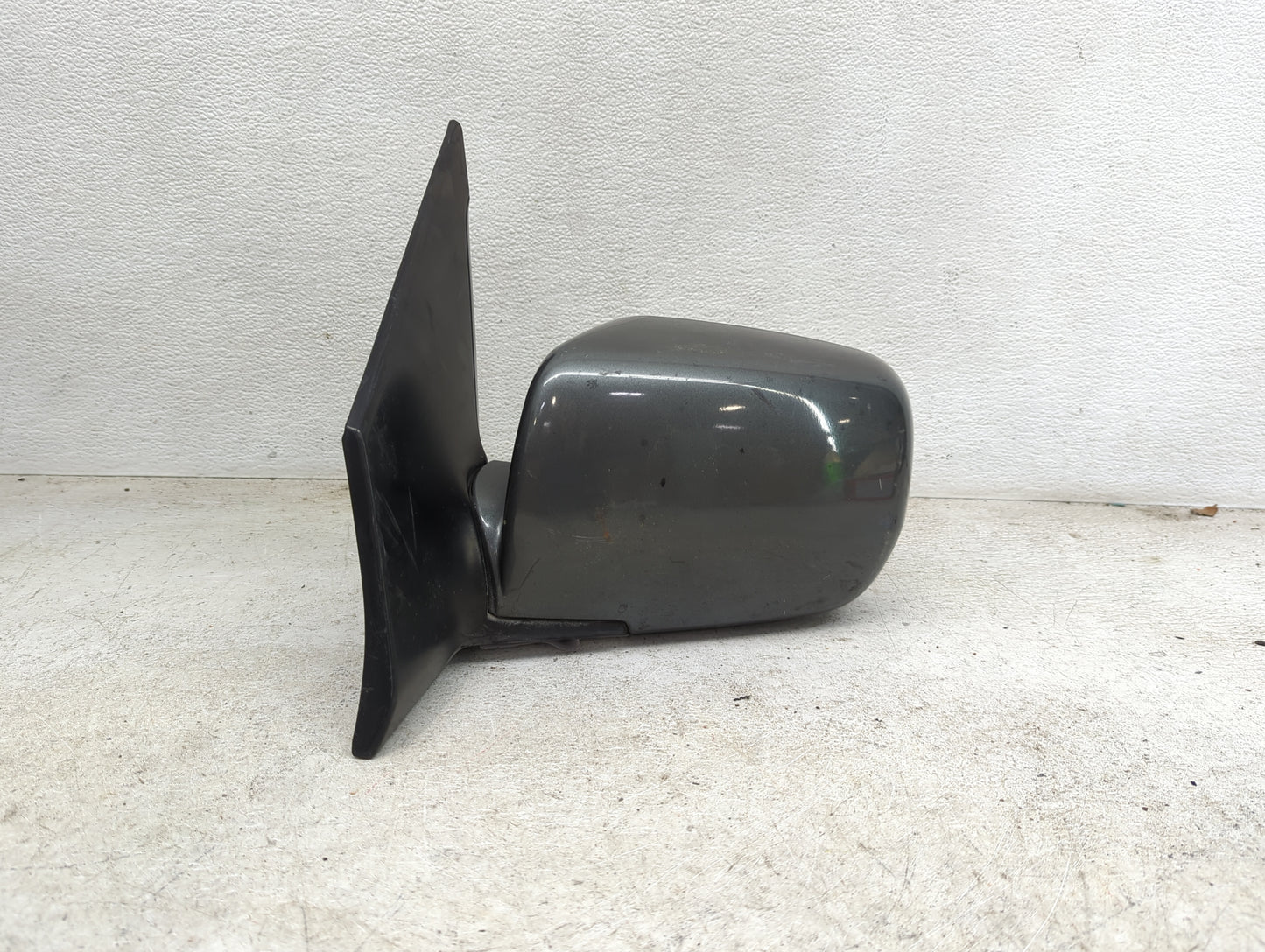 2003-2008 Honda Pilot Driver Side View Mirror - Left Door Mirror OEM Used - Oemusedautoparts1.com
