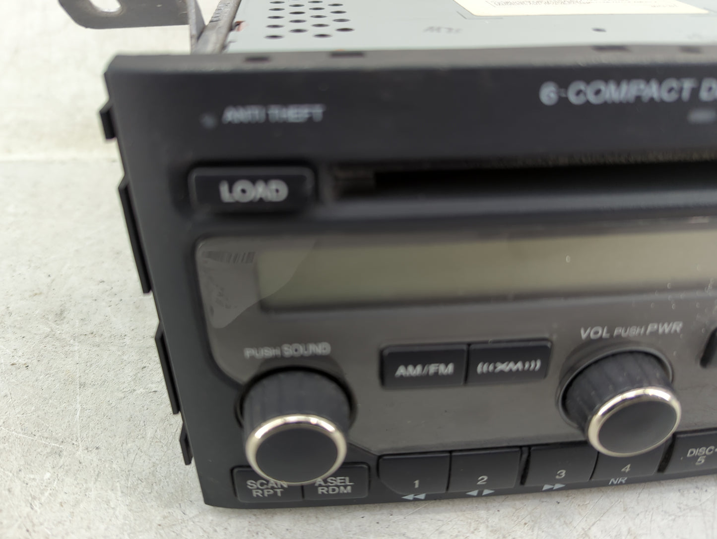 2007 Honda Pilot Radio AM FM Cd Player Receiver Replacement P/N:39100-S9V-A600 CQ-EH8564Z Fits OEM Used Auto Parts - Oemused