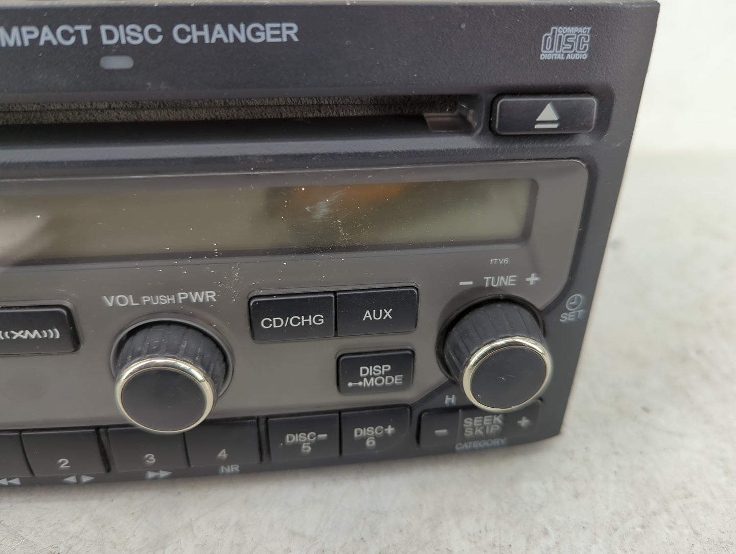 2007 Honda Pilot Radio AM FM Cd Player Receiver Replacement P/N:39100-S9V-A600 CQ-EH8564Z Fits OEM Used Auto Parts - Oemused