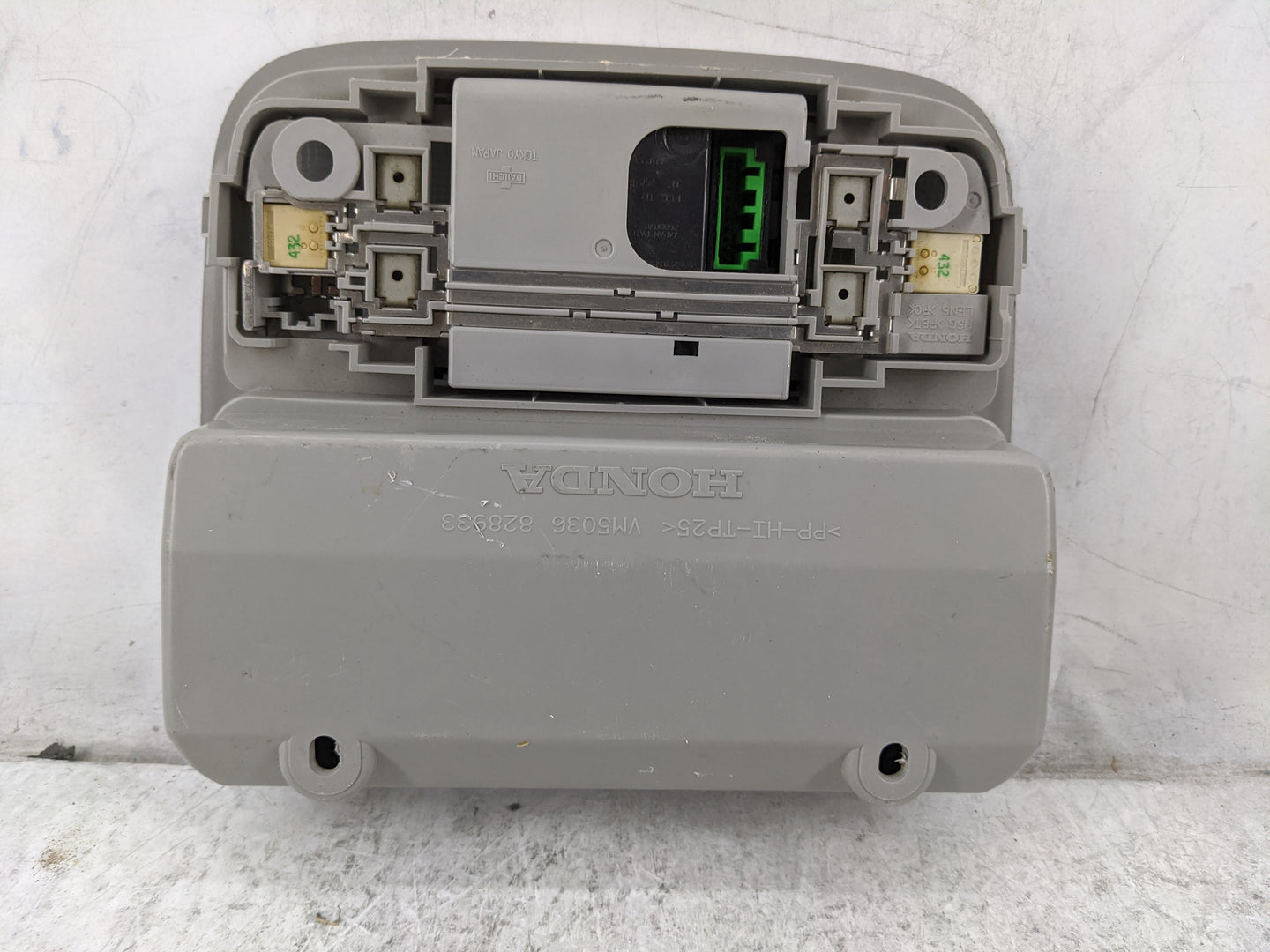 2007 Honda Pilot Overhead Roof Console 1478212 - Oemusedautoparts1.com