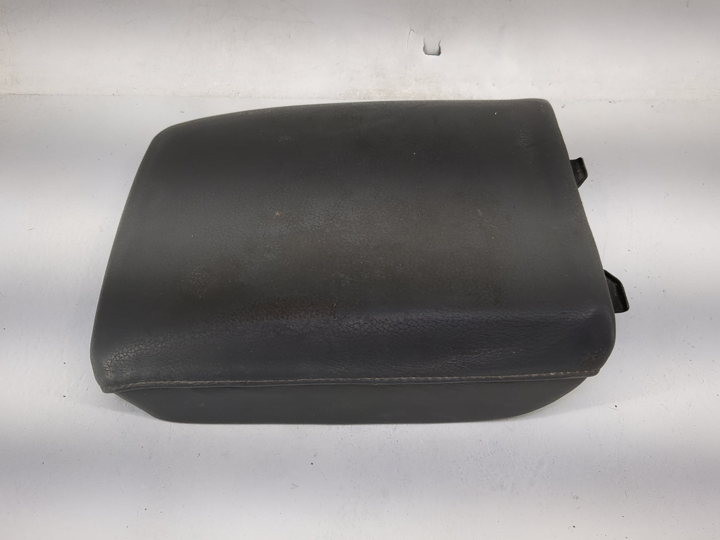 2007 Honda Pilot Center Console Armrest Cover Lid Fits OEM Used Auto Parts - Oemusedautoparts1.com